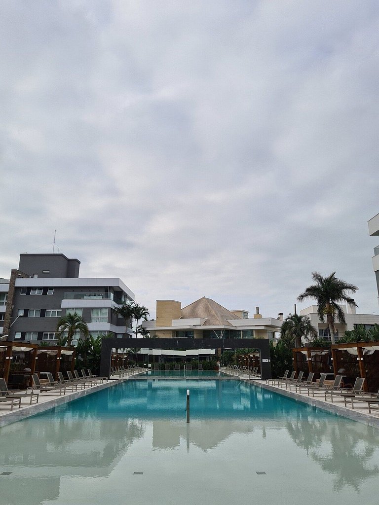 Cobertura Jurere Quay vista incrível  praia