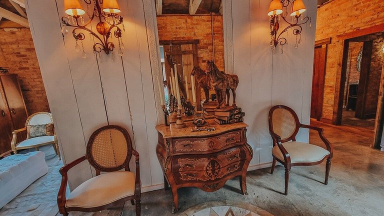 Casa histórica vista campo com banheira em Gramado