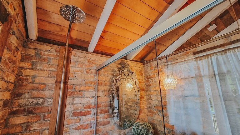 Casa histórica vista campo com banheira em Gramado