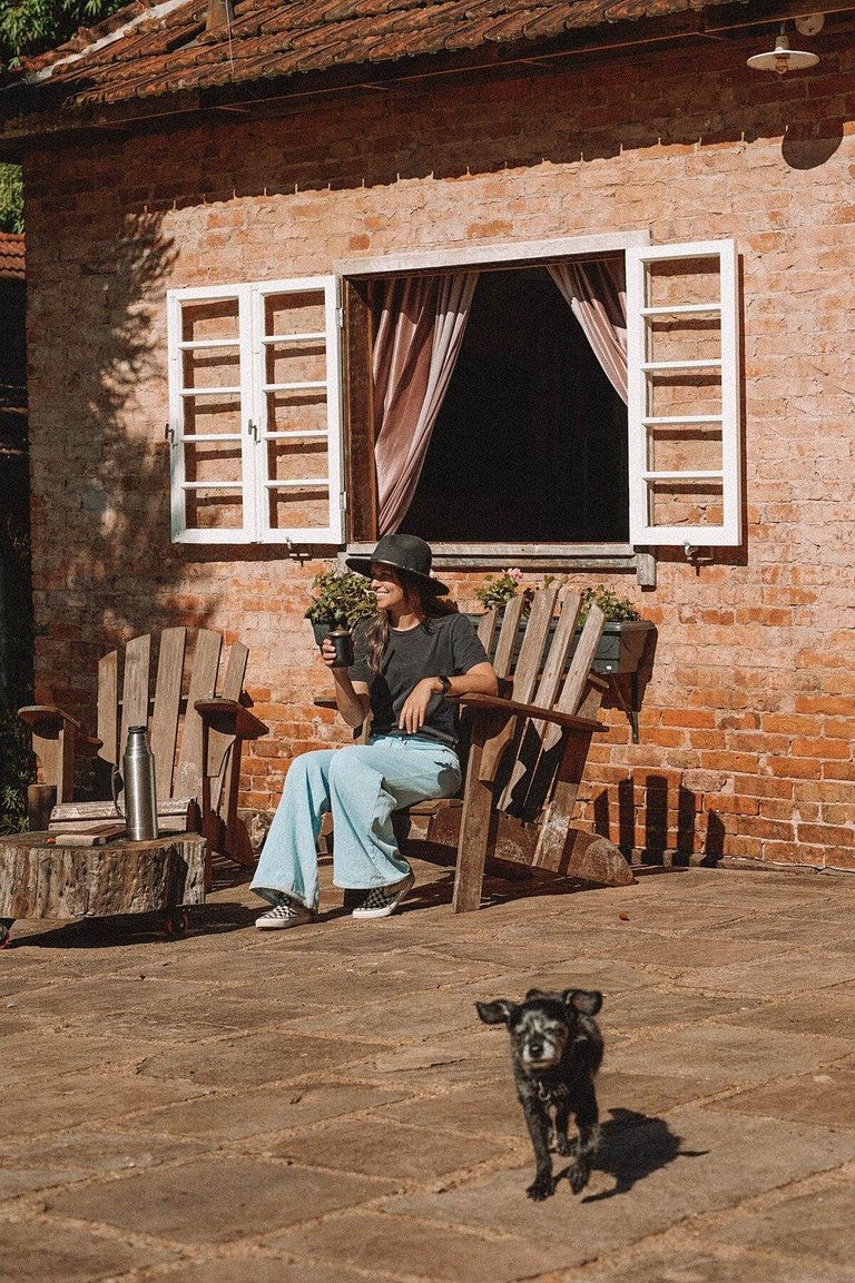Casa histórica vista campo com banheira em Gramado