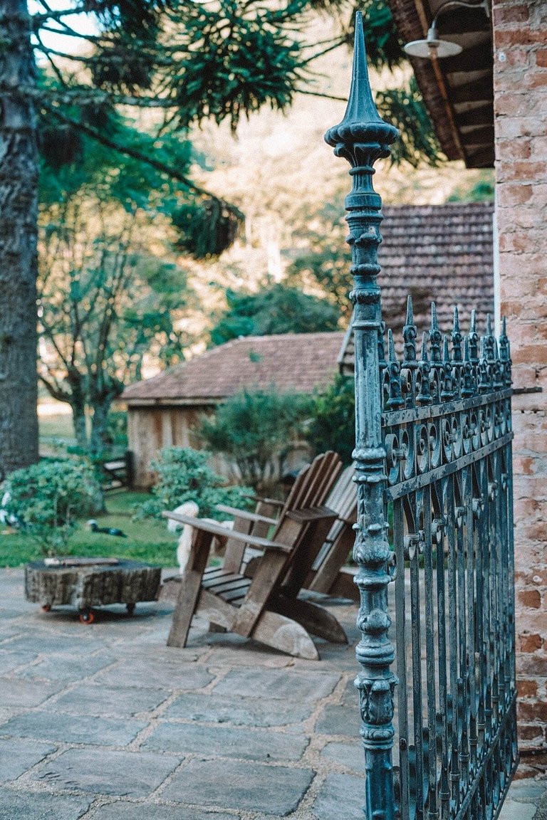 Casa histórica vista campo com banheira em Gramado