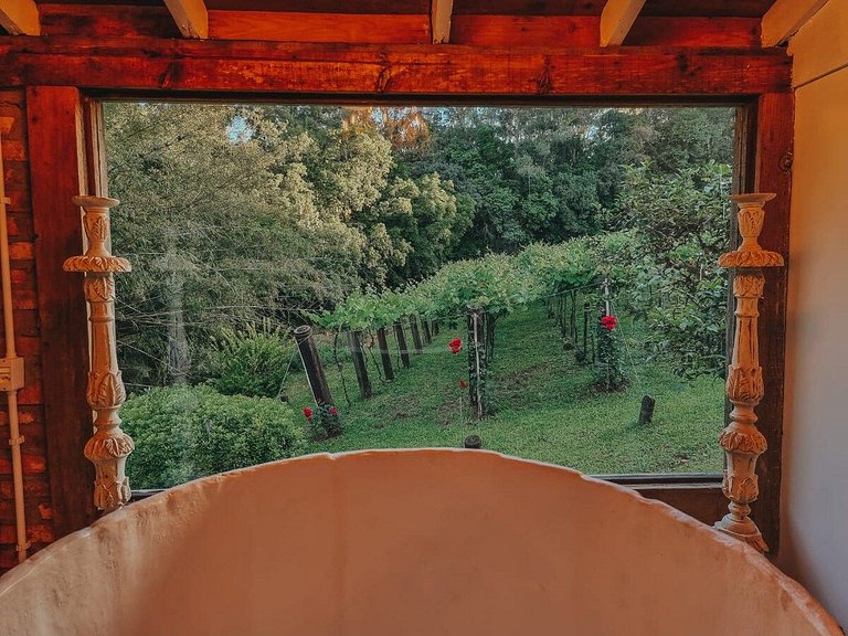 Casa histórica vista Vinhedo e lareira Gramado
