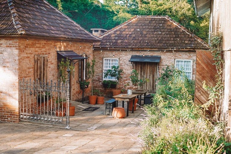 Casa histórica vista Vinhedo e lareira Gramado