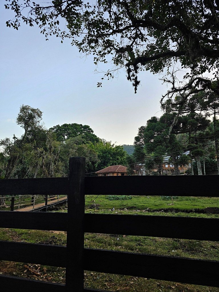 Casa do Celeiro vista lago, rio e cachoeira