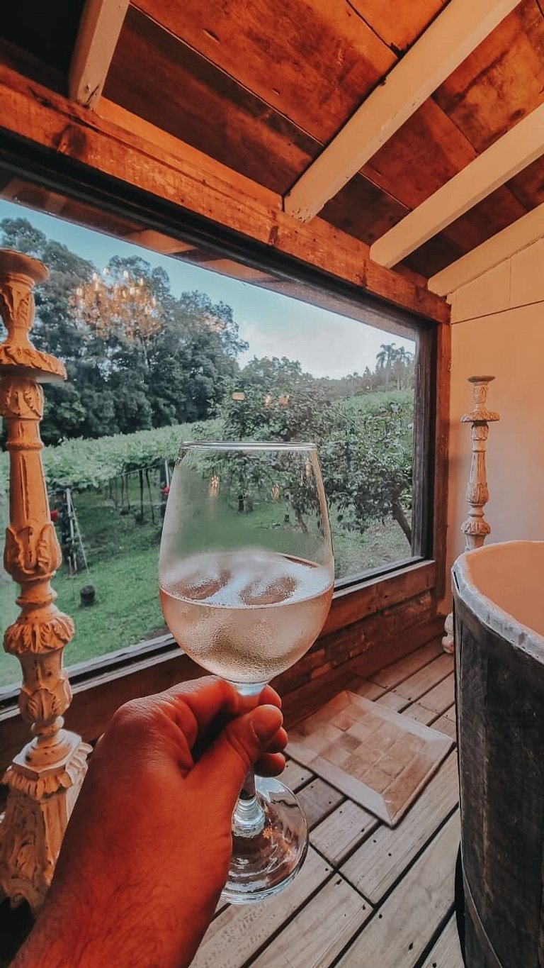 Casa histórica vista Vinhedo e lareira Gramado