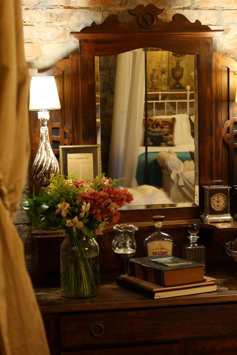 Casa histórica vista Vinhedo e lareira Gramado