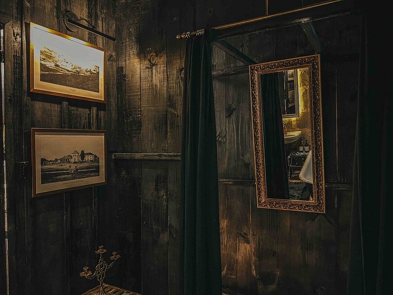 Casa de pedra antiga Vinícola Gramado com lareira
