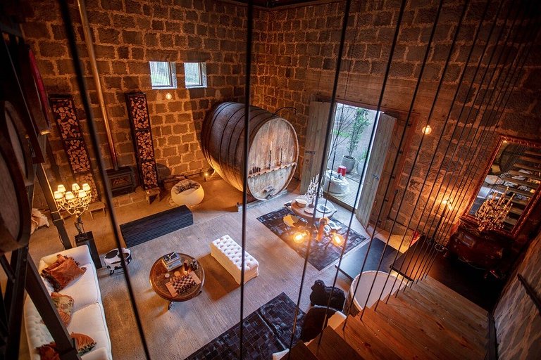 Casa de pedra antiga Vinícola Gramado com lareira