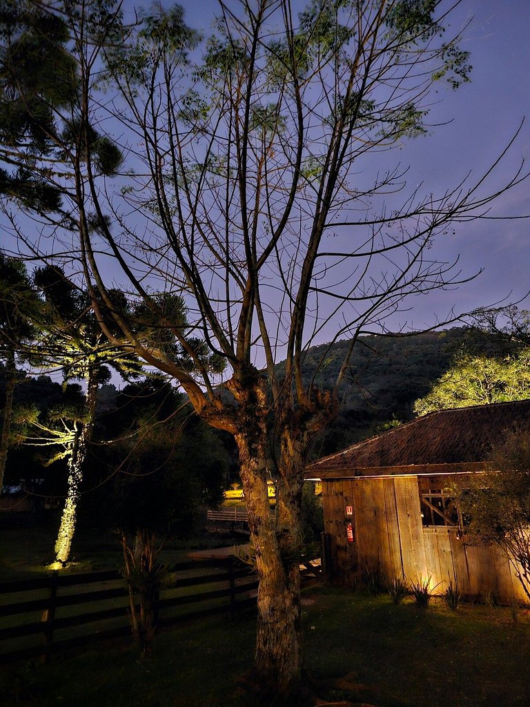 Casa do Celeiro vista lago, rio e cachoeira