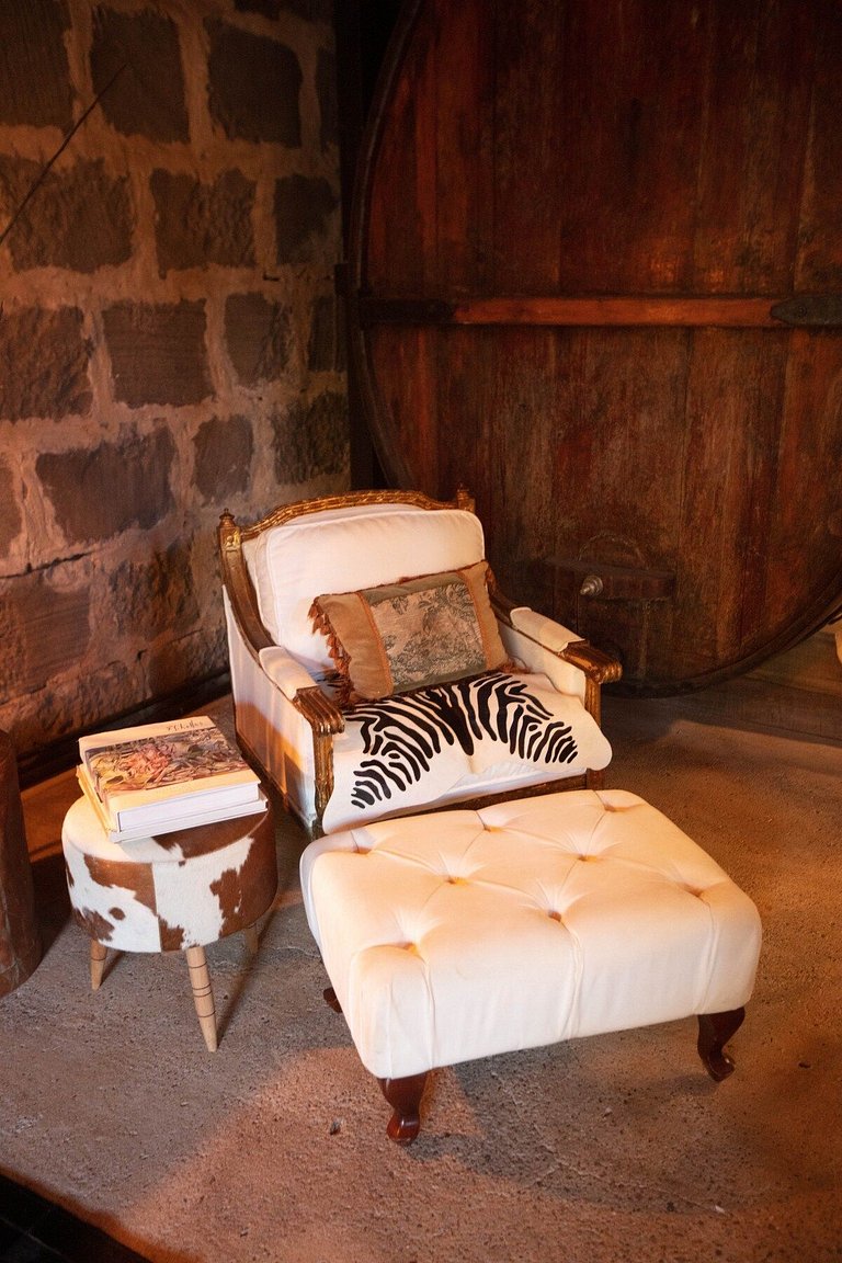 Casa de pedra antiga Vinícola Gramado com lareira