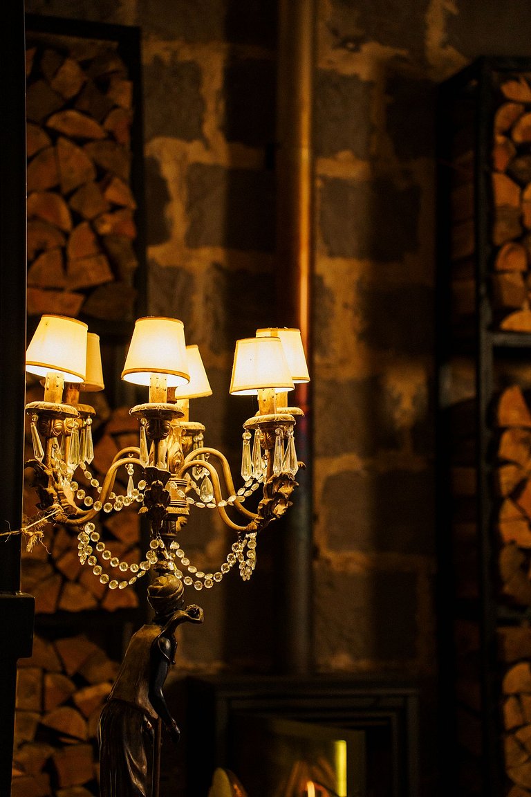 Casa de pedra antiga Vinícola Gramado com lareira