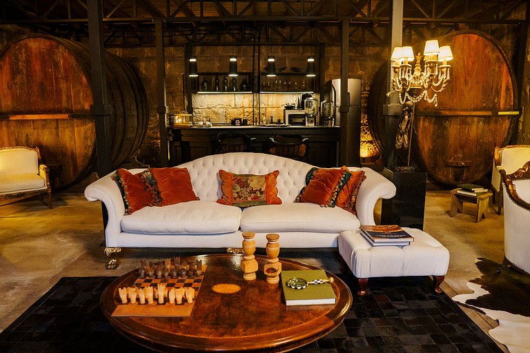 Casa de pedra antiga Vinícola Gramado com lareira