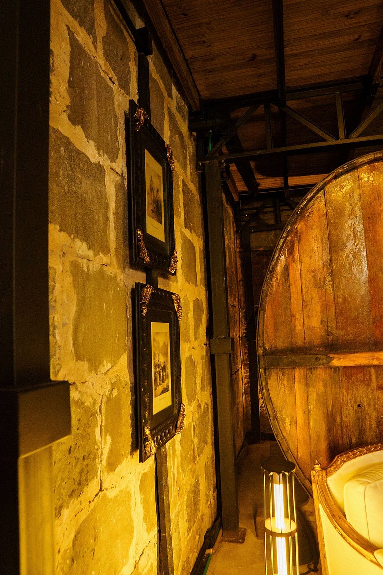 Casa de pedra antiga Vinícola Gramado com lareira