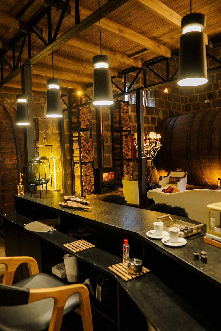 Casa de pedra antiga Vinícola Gramado com lareira